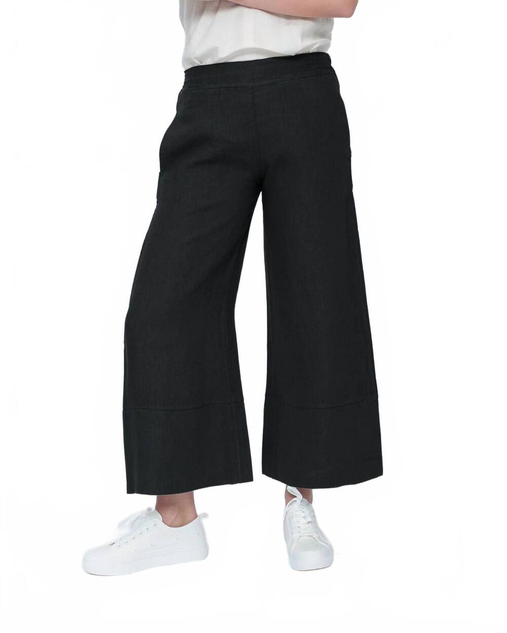 NEW BLUEBERRY flare trousers in black